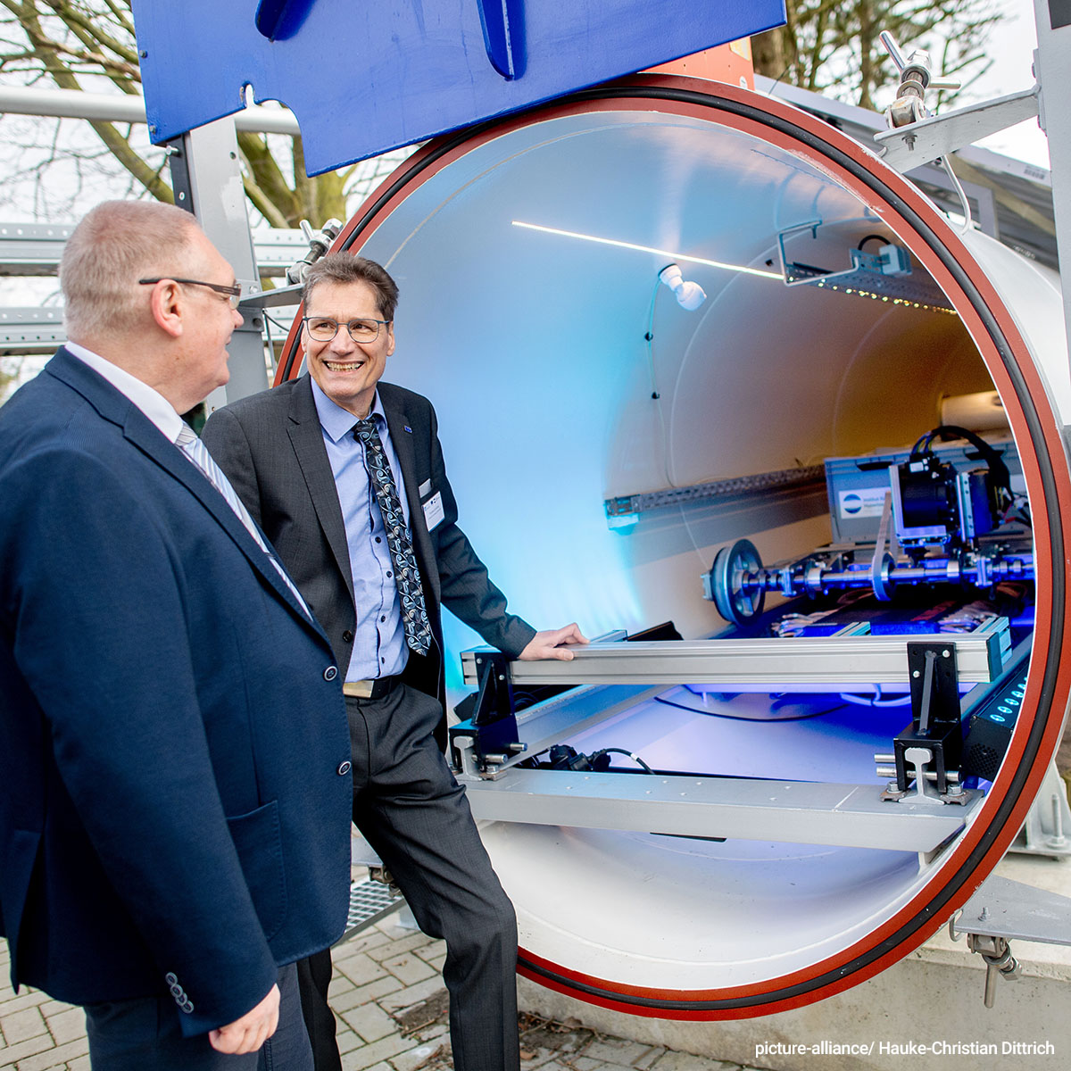hyperloop-emden-teaser