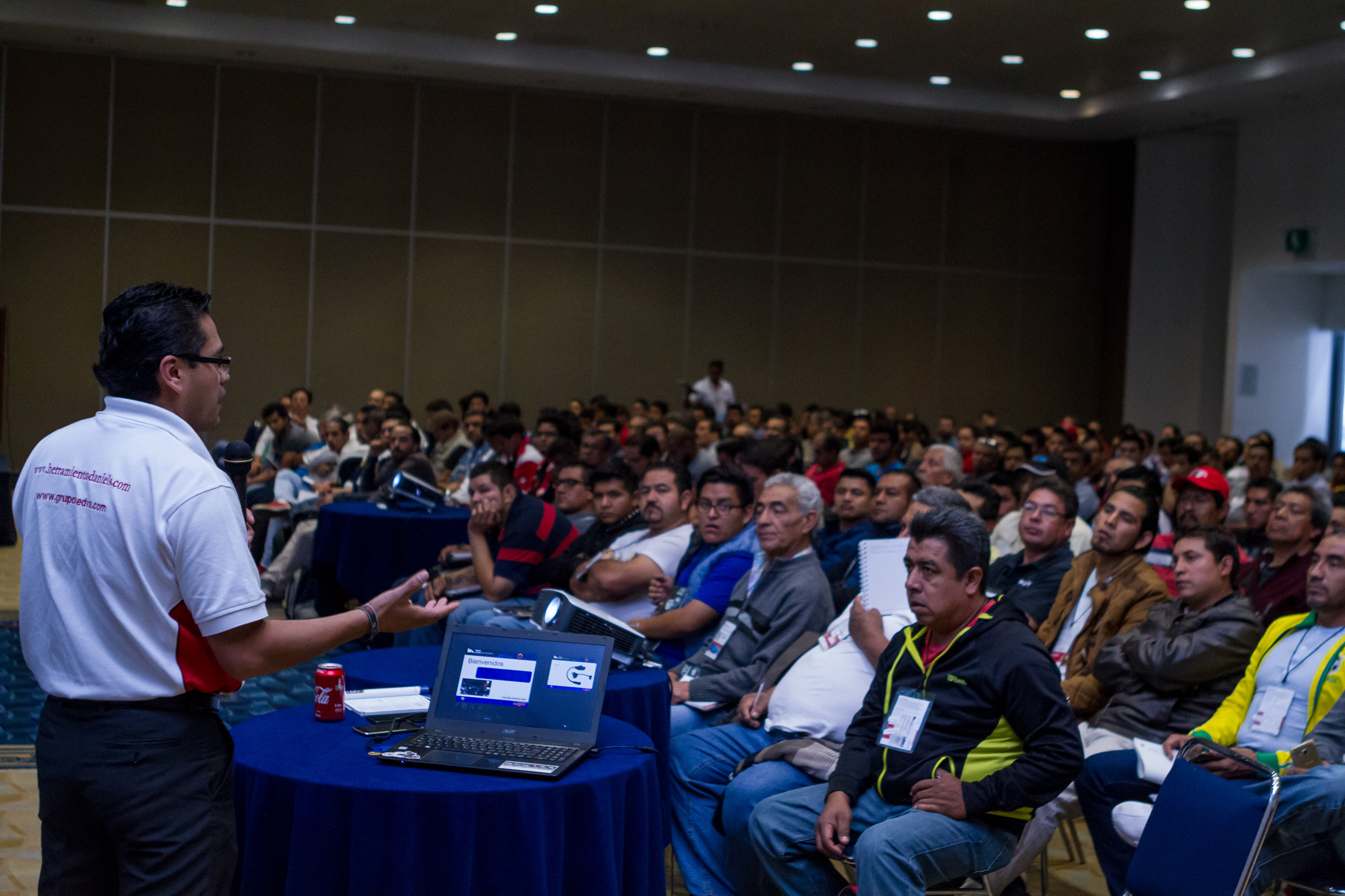 Actividades del segundo día de INA PAACE Automechanika en el Centro Banamex en Ciudad de México, CDMX, México. 20170615 
Foto: Enrique Gijón