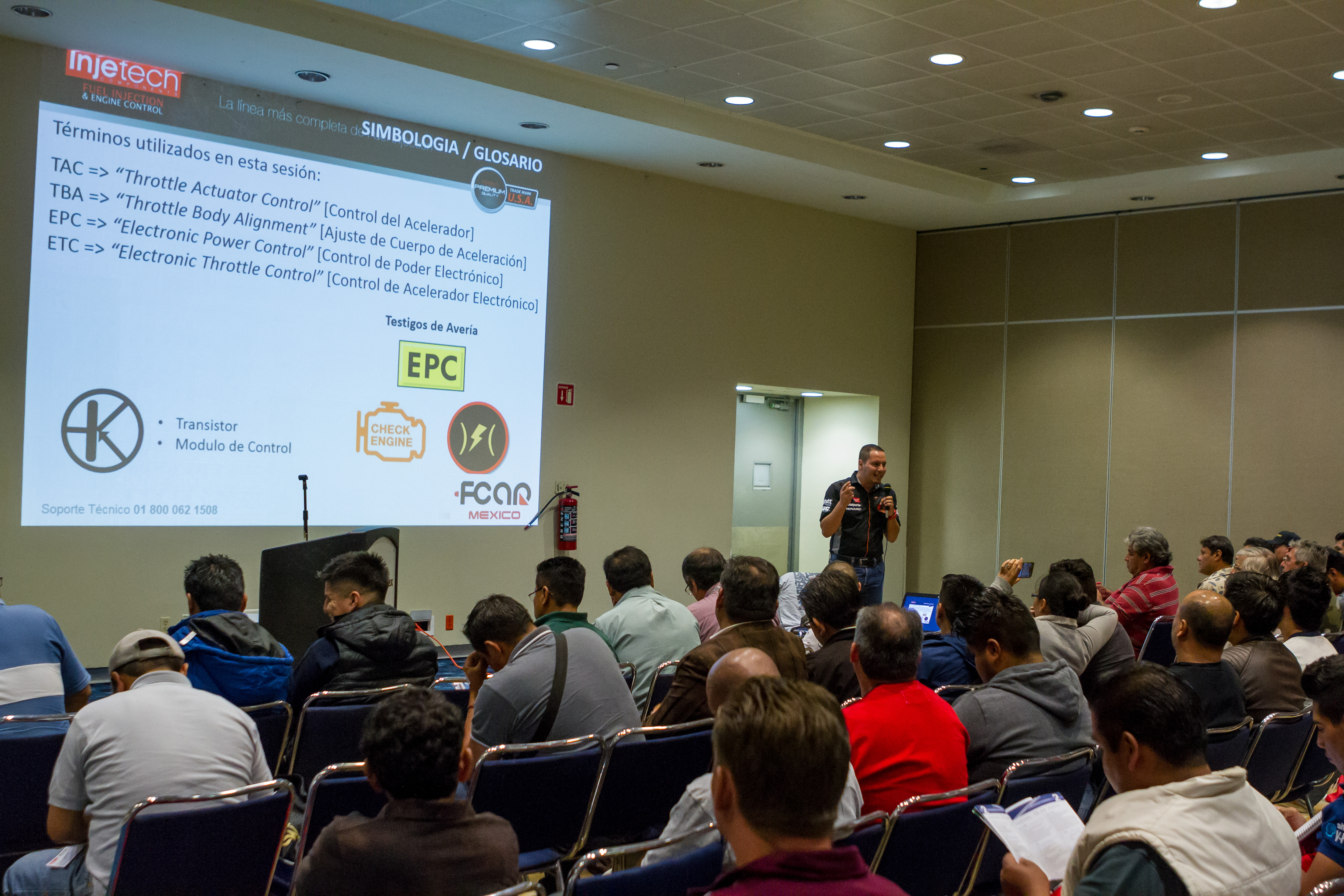 Actividades del segundo día de INA PAACE Automechanika en el Centro Banamex en Ciudad de México, CDMX, México. 20170615 
Foto: Enrique Gijón