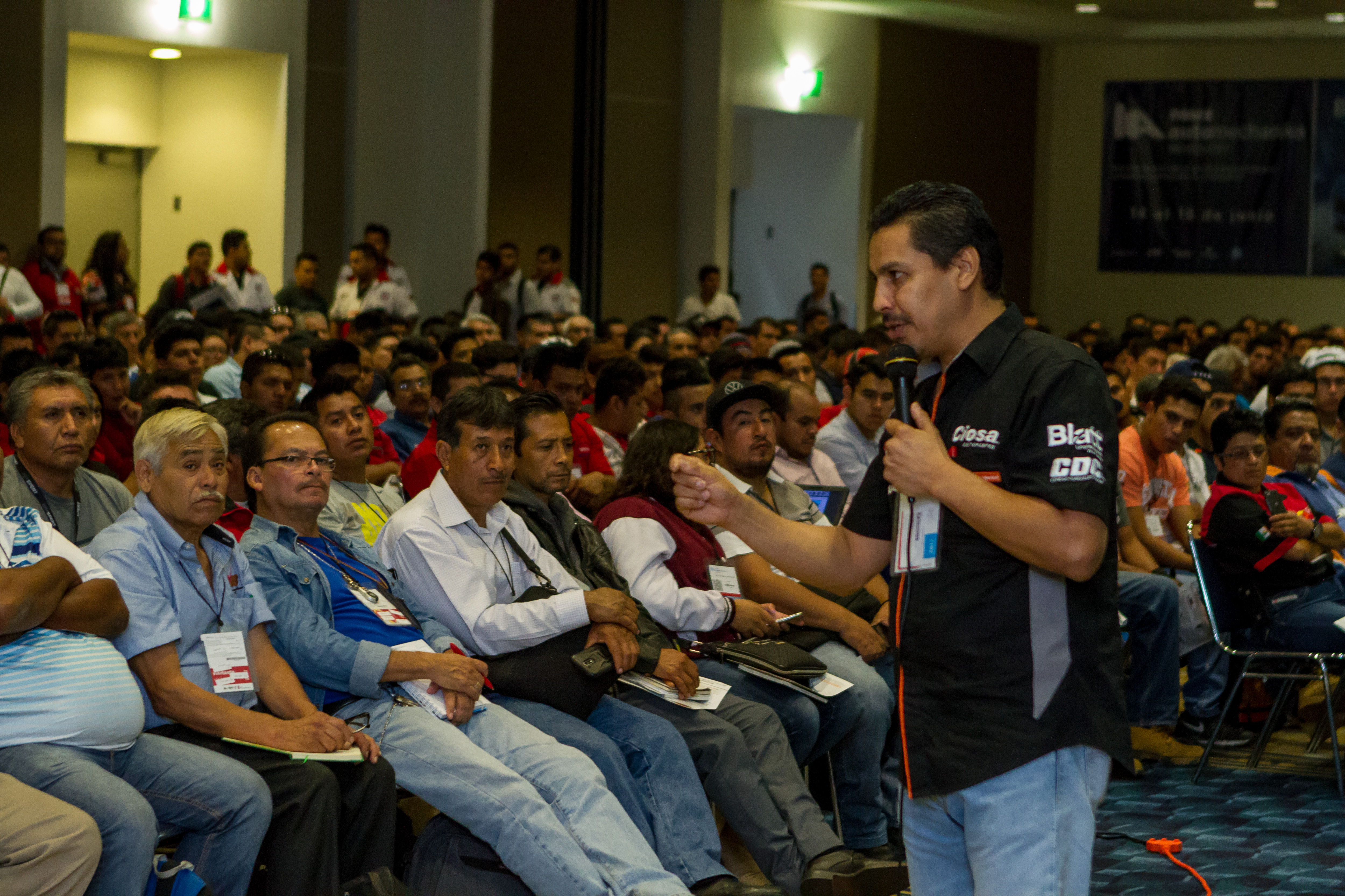 Actividades del tercer día de INA PAACE Automechanika en el Centro Banamex en Ciudad de México, CDMX, México. 20170616 
Foto: Enrique Gijón