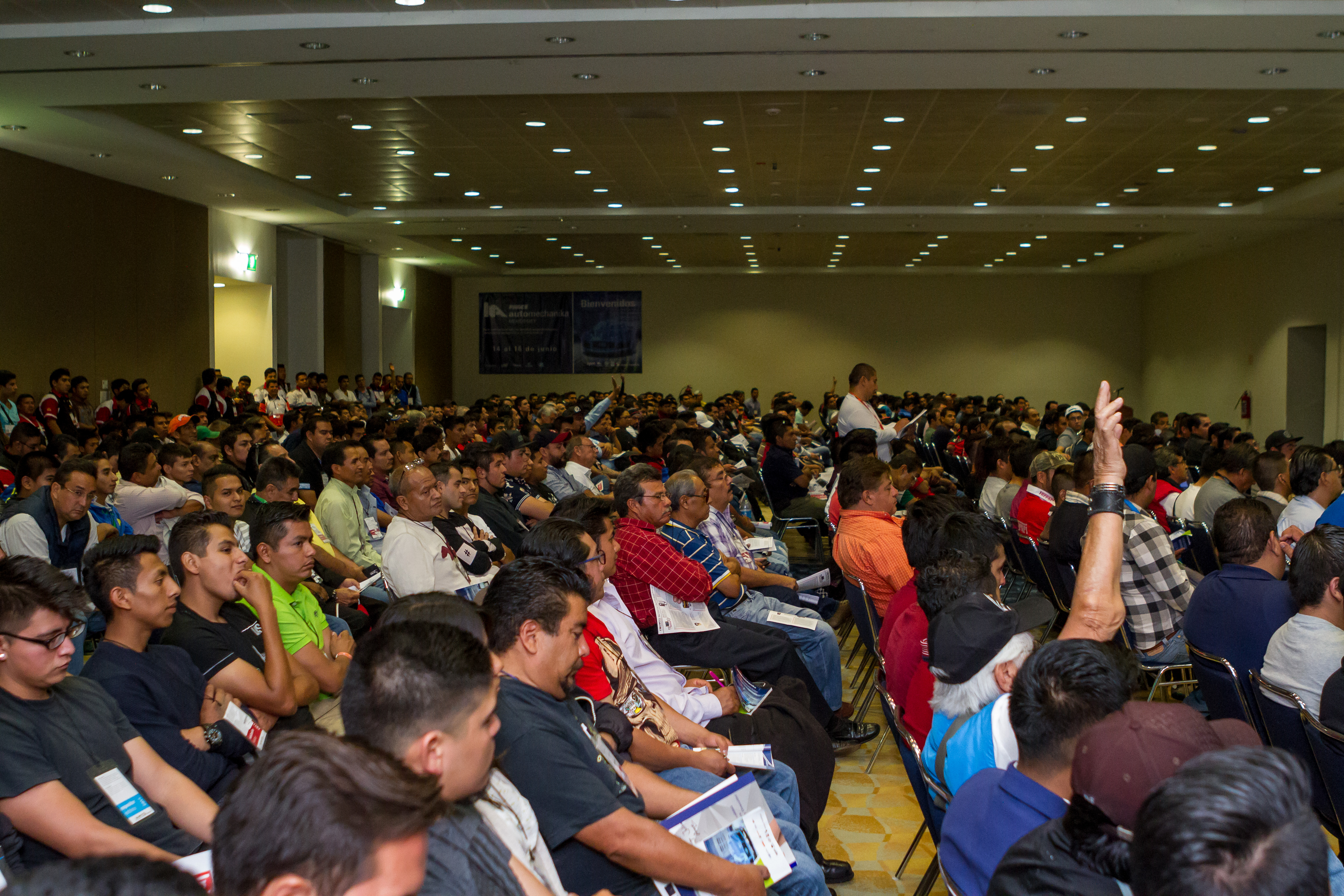 Actividades del tercer día de INA PAACE Automechanika en el Centro Banamex en Ciudad de México, CDMX, México. 20170616 
Foto: Enrique Gijón